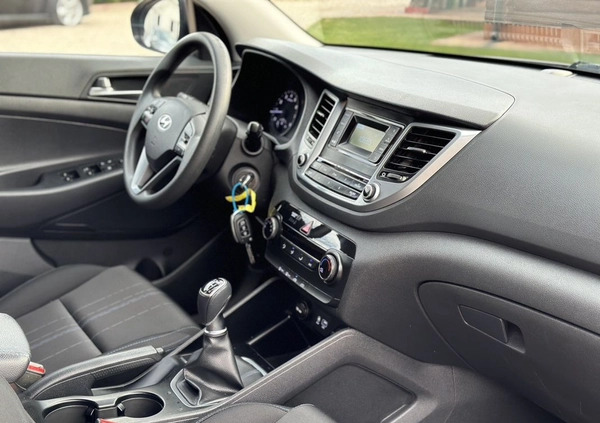 Hyundai Tucson cena 65900 przebieg: 171526, rok produkcji 2016 z Bartoszyce małe 191